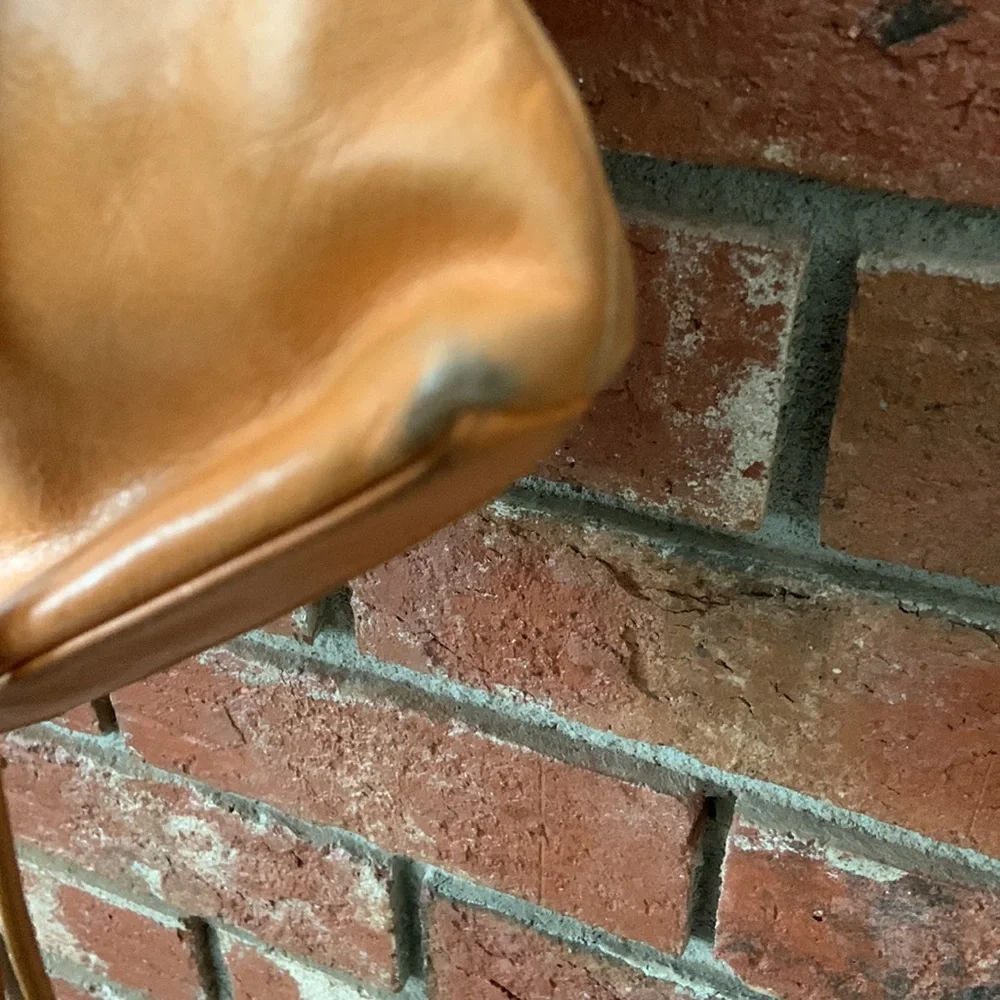 Hobo Vintage The Original Tan Leather Crossbody Bag
